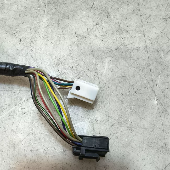 Retrovisore esterno regolazione elettrica destro ripiegabile con rilevam.punto cieco
