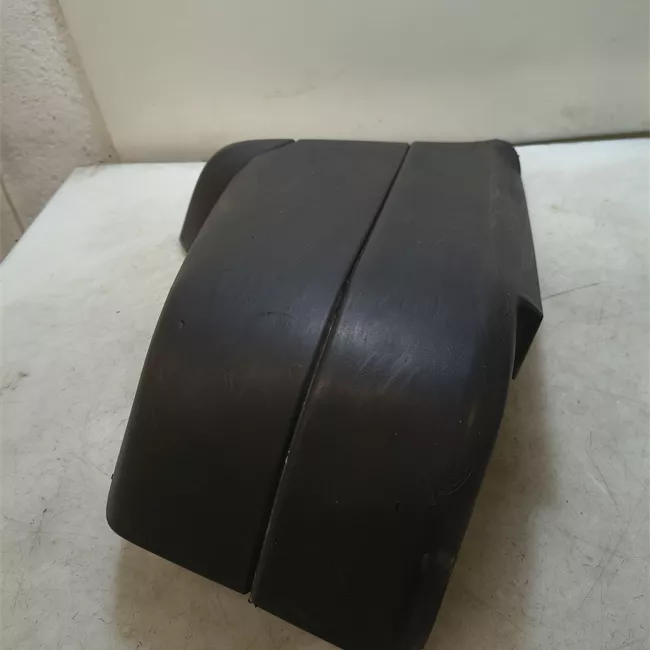 Paraurti posteriore laterale sinistro nero