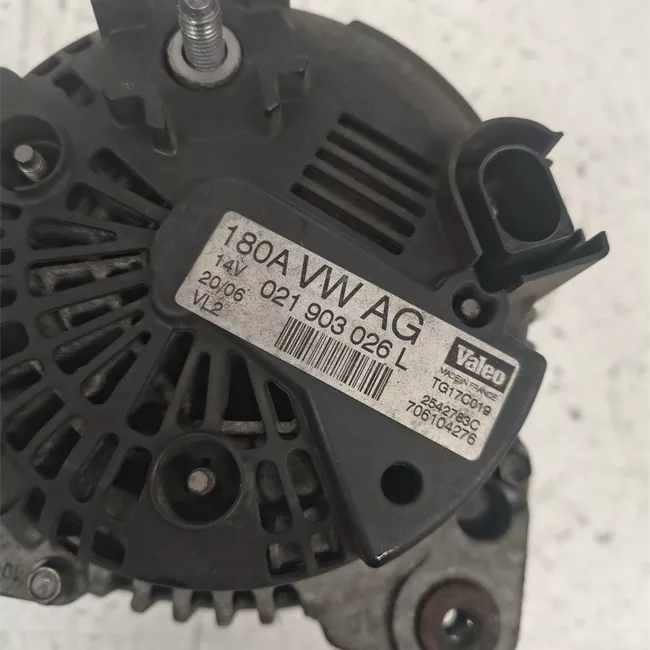 Alternatore Valeo 180A