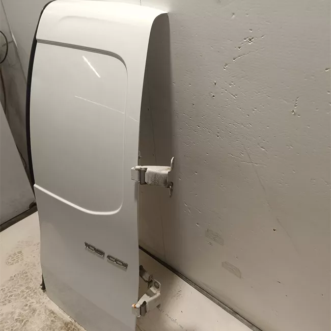 Porta carico posteriore a battente destra Lamierata