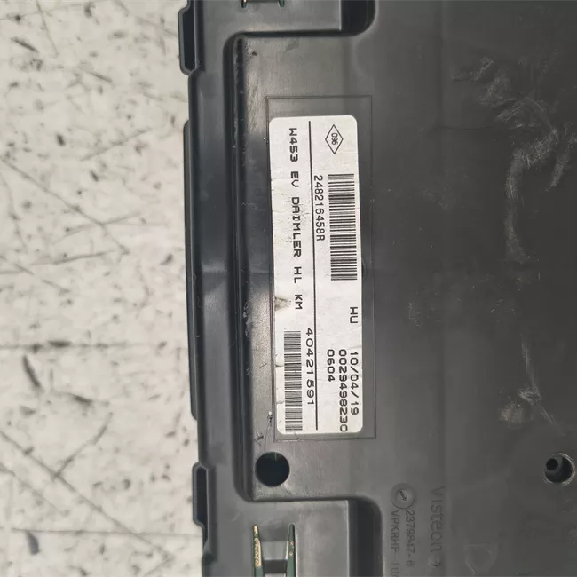 Quadro strumenti completo monocromatico