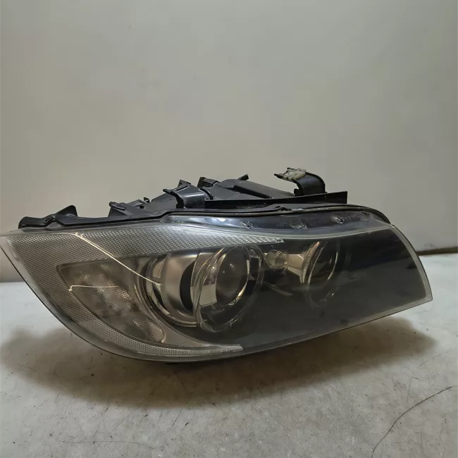 Proiettore destro zkw luce xenon