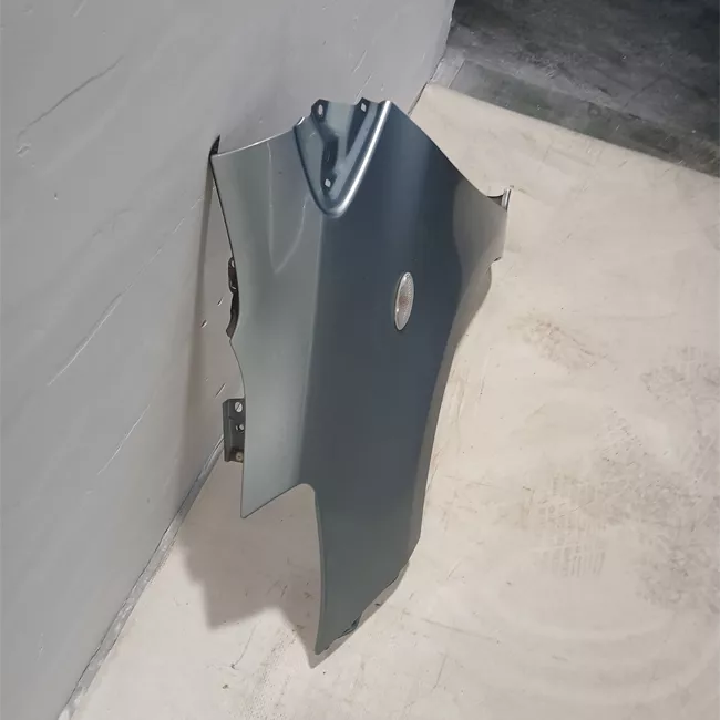 Parafango anteriore sinistro