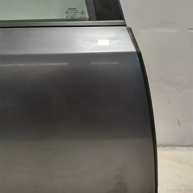 Porta posteriore destra