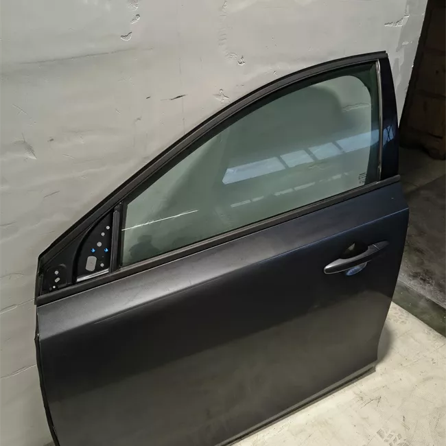 Porta anteriore sinistra