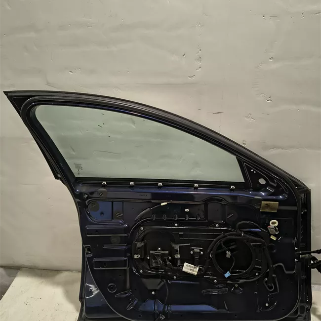 Porta anteriore sinistra