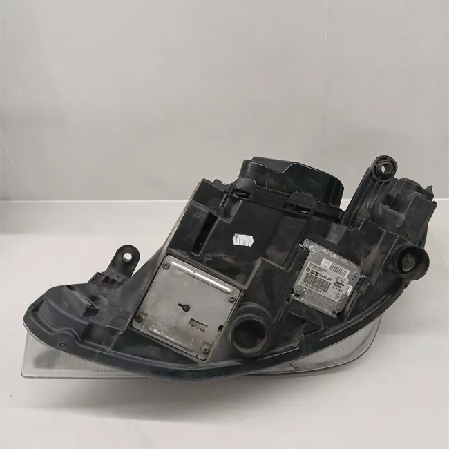 Proiettore destro Xeno