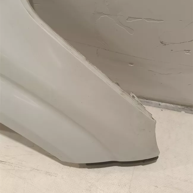 Parafango anteriore destro