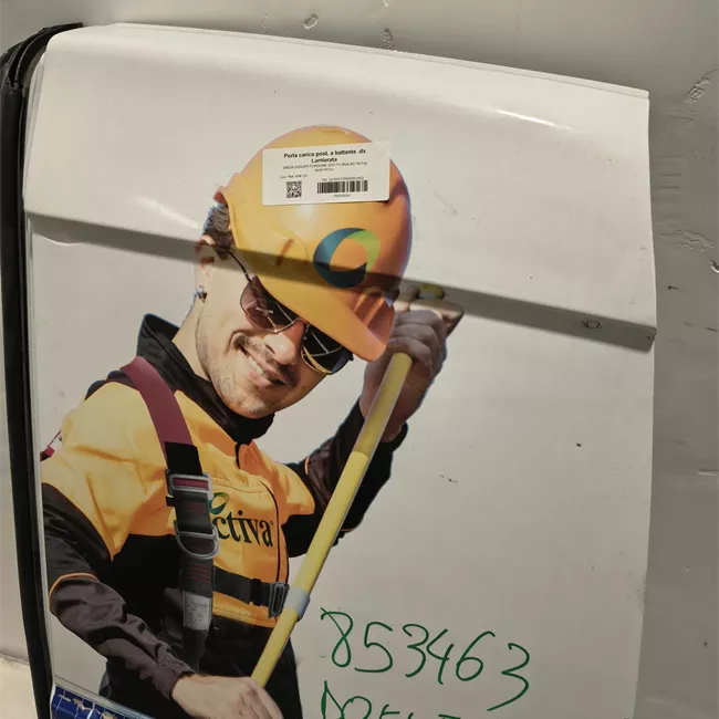 Porta carico posteriore a battente destra Vetrata
