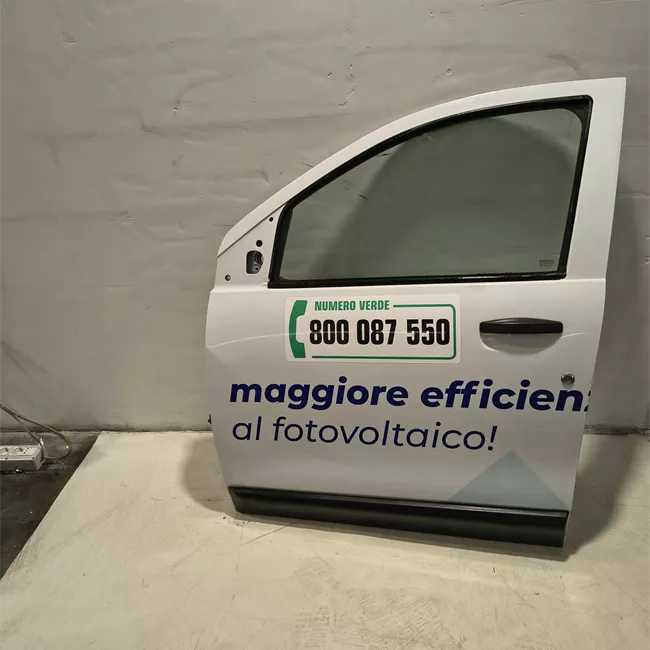 Porta anteriore sinistra