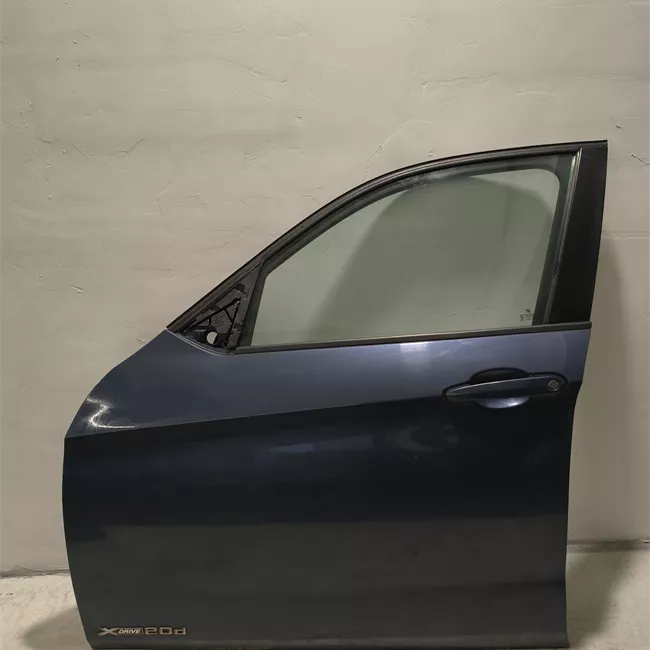Porta anteriore sinistra