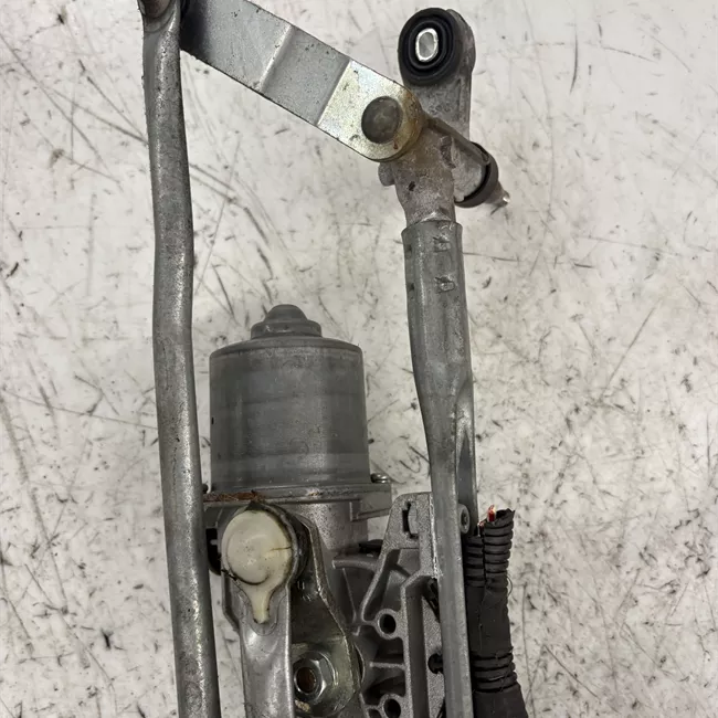 Meccanismo tergiparabrezza con motorino
