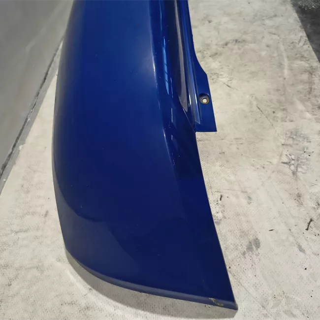 Paraurti posteriore con sensori parcheggio