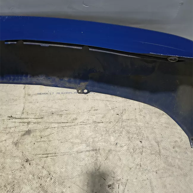 Paraurti posteriore con sensori parcheggio