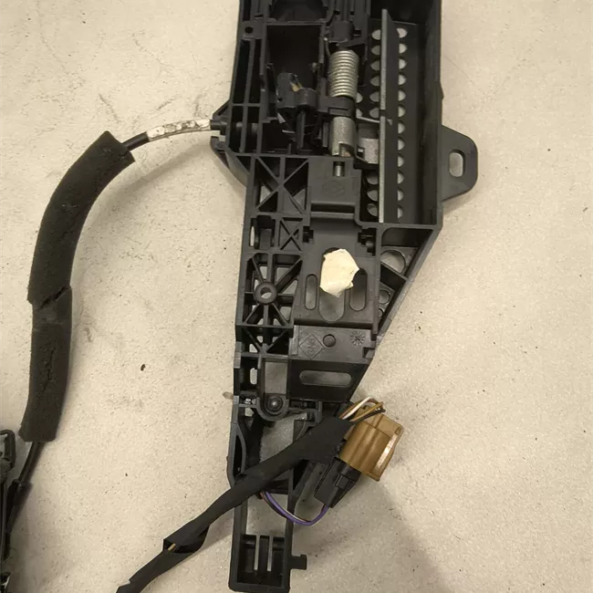 Serratura porta anteriore destra