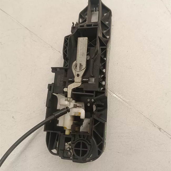 Serratura porta anteriore destra con bloccaggio elettromagnetico