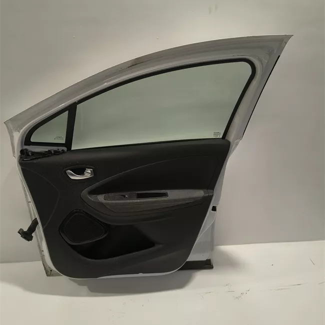 Porta anteriore destra