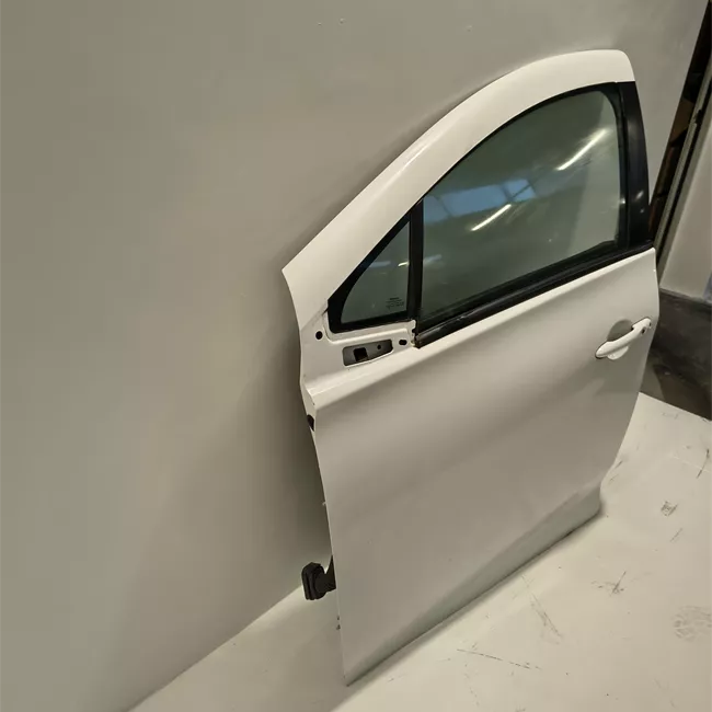 Porta anteriore sinistra