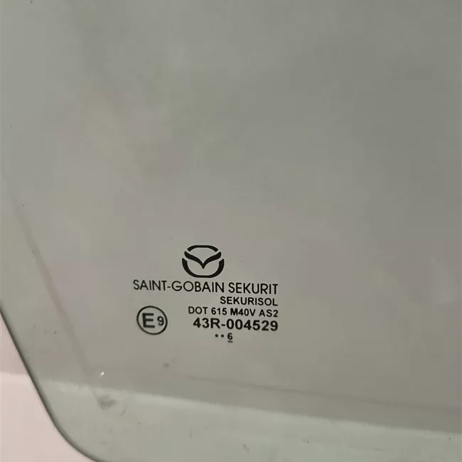 Scendente porta anteriore destro