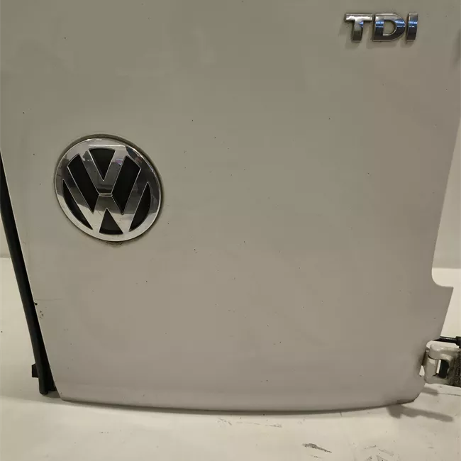 Porta carico posteriore a battente destra