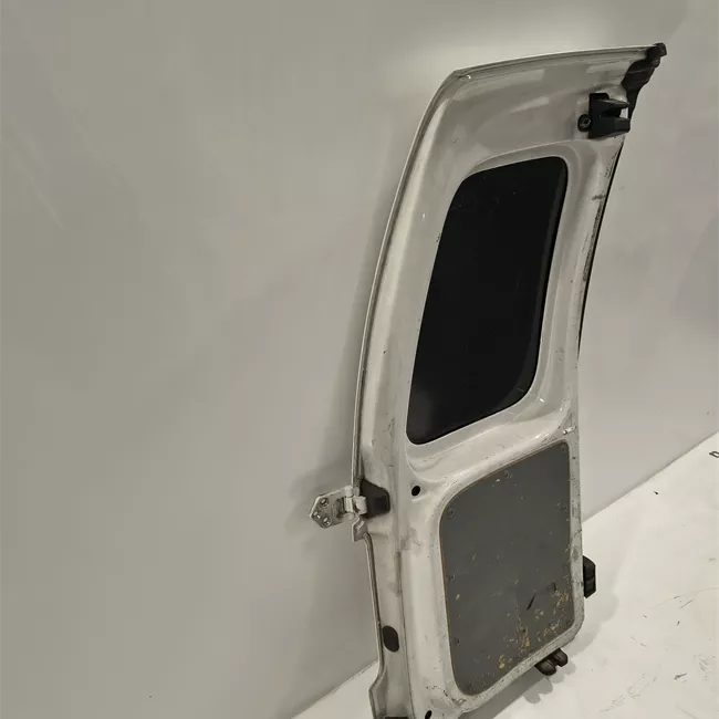 Porta carico posteriore a battente destra