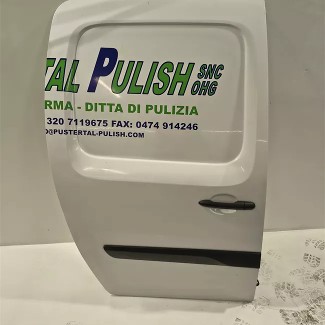 Porta posteriore destra