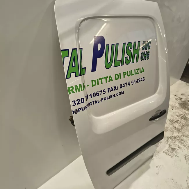 Porta posteriore destra