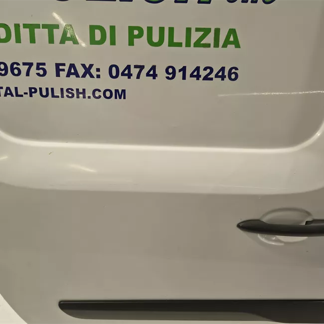 Porta posteriore destra