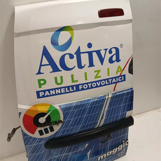 Porta carico posteriore a battente sinistra Lamierata