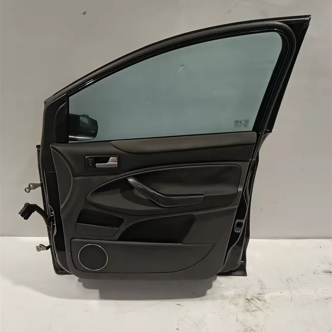 Porta anteriore destra