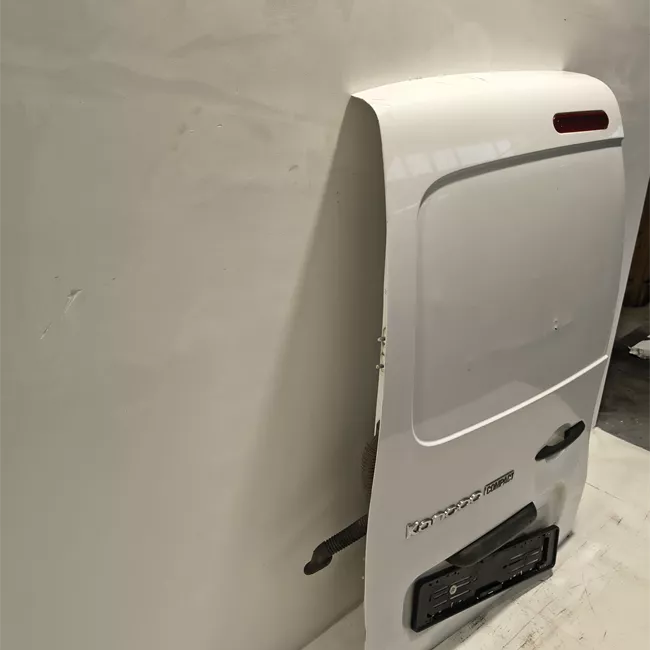Porta carico posteriore a battente sinistra