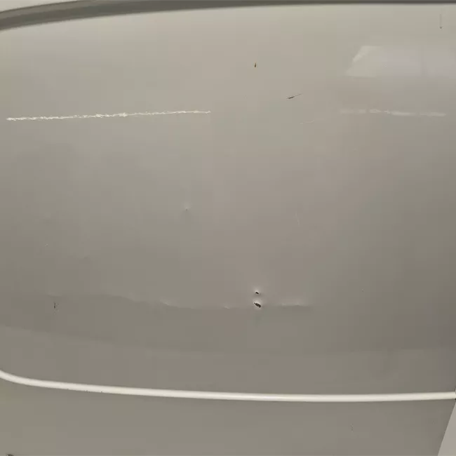 Porta carico posteriore a battente sinistra