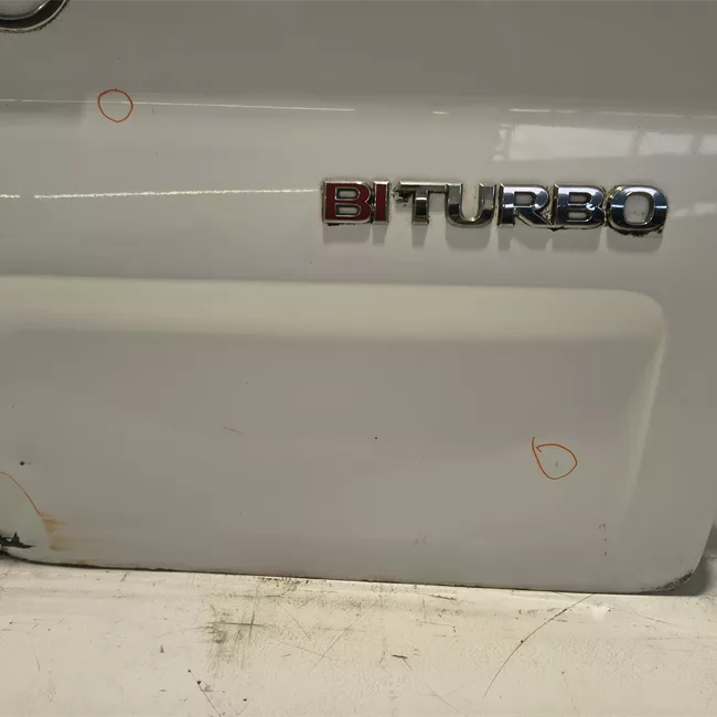 Porta carico posteriore a battente destra