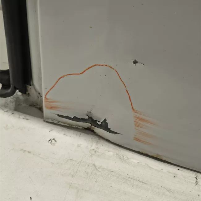 Porta carico posteriore a battente destra