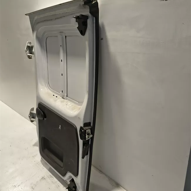 Porta carico posteriore a battente destra