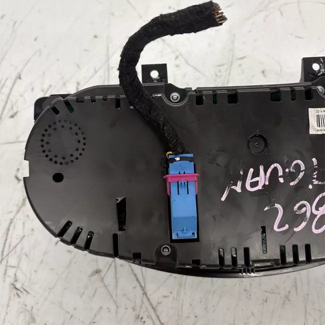 Quadro strumenti completo display con comandi