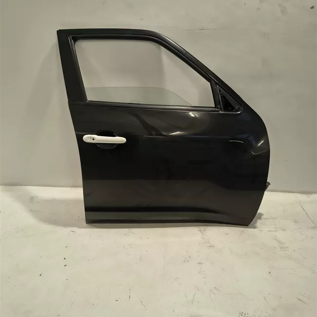 Porta anteriore destra