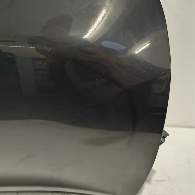 Porta anteriore destra