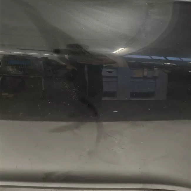 Porta anteriore destra