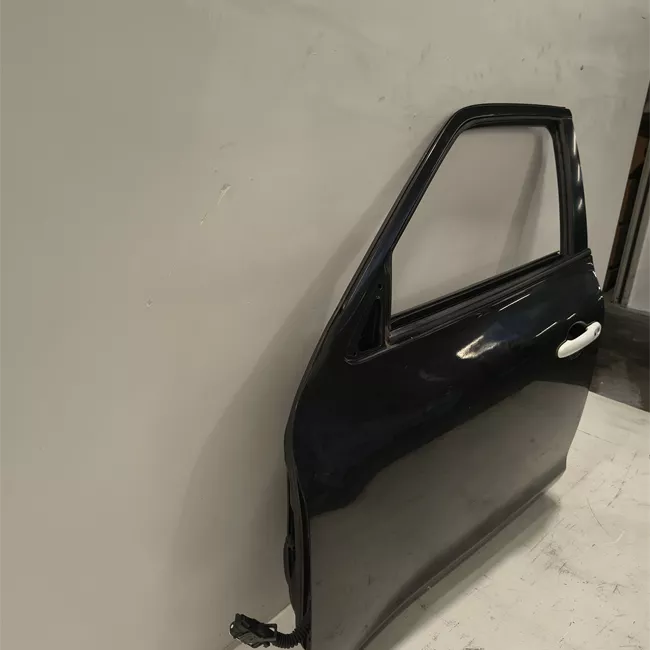 Porta anteriore sinistra