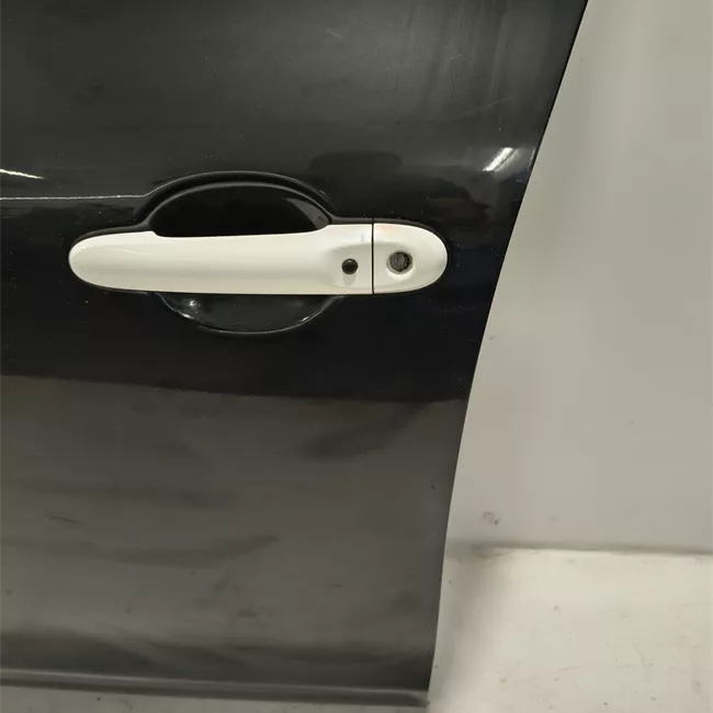 Porta anteriore sinistra