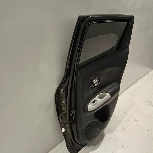 Porta posteriore destra