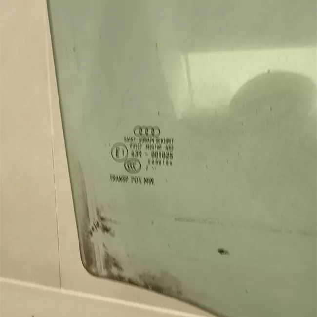 Scendente porta anteriore destro