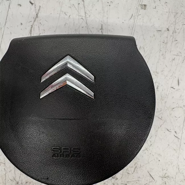 Dispositivo airbag lato guida con nuovo logo