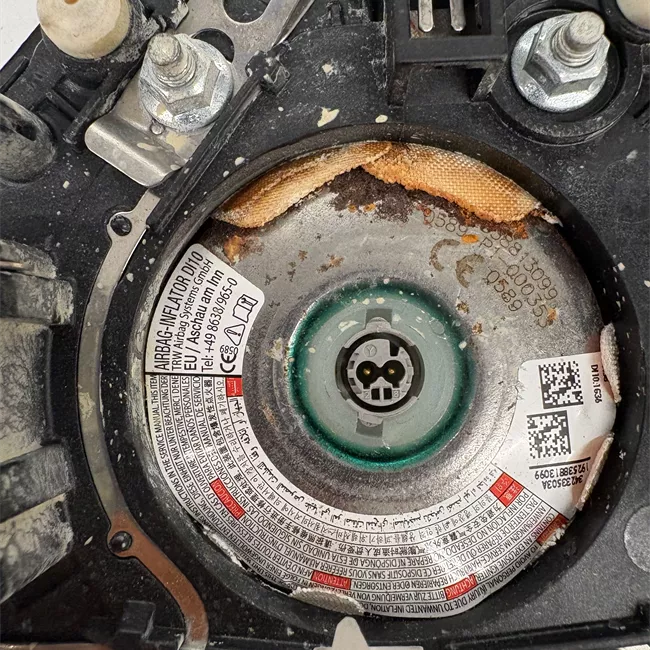 Dispositivo airbag lato guida