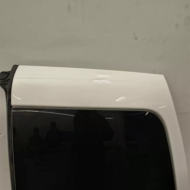 Porta carico posteriore a battente destra