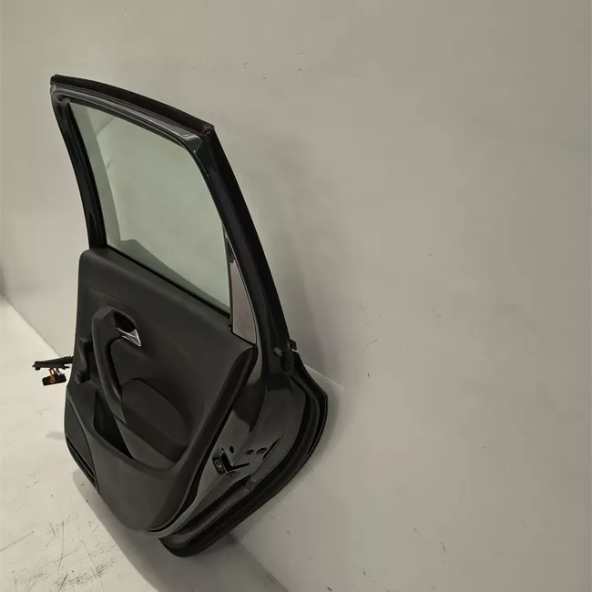 Porta posteriore destra