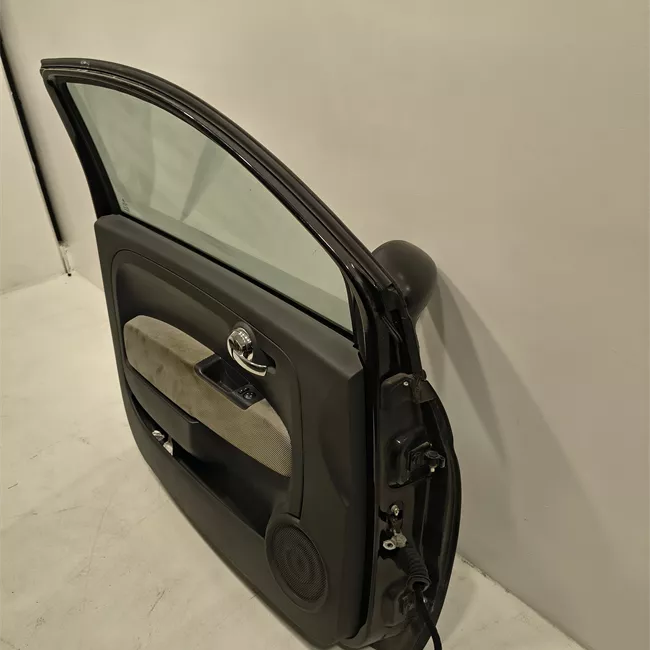 Porta anteriore sinistra