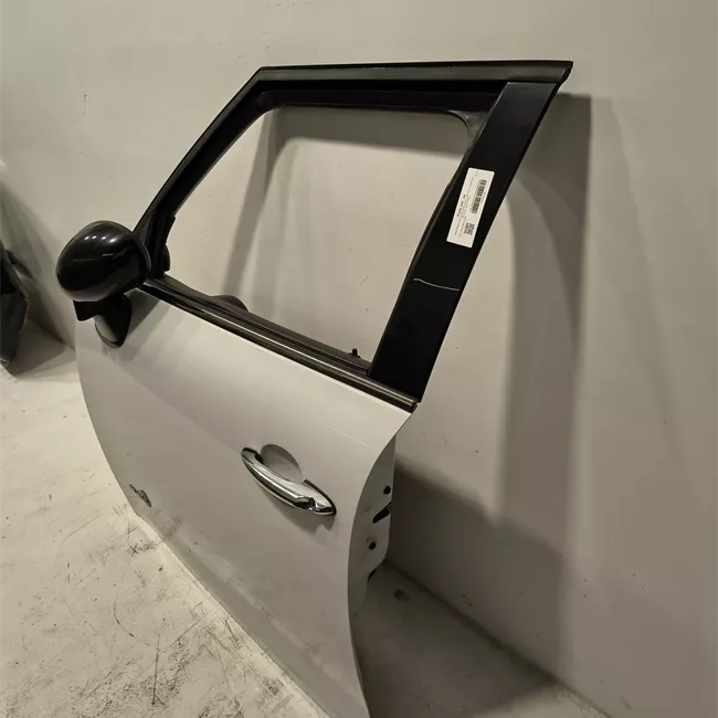 Porta anteriore sinistra