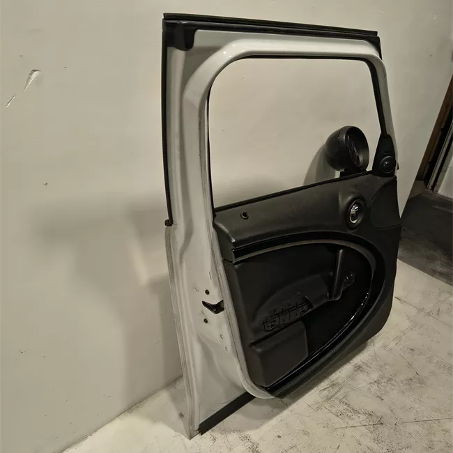 Porta anteriore sinistra